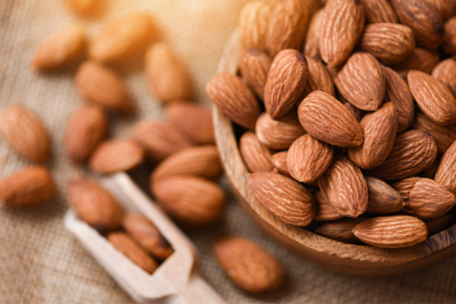 Verse bruine amandelen rauw en gebrand Nomy Nuts